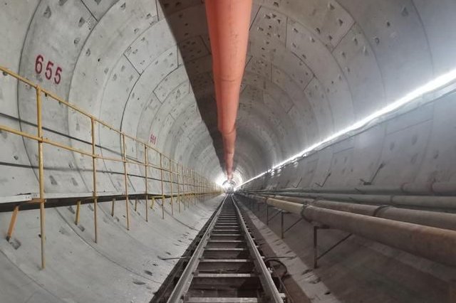 广州地铁十四号线二期启动“贯通跑图”