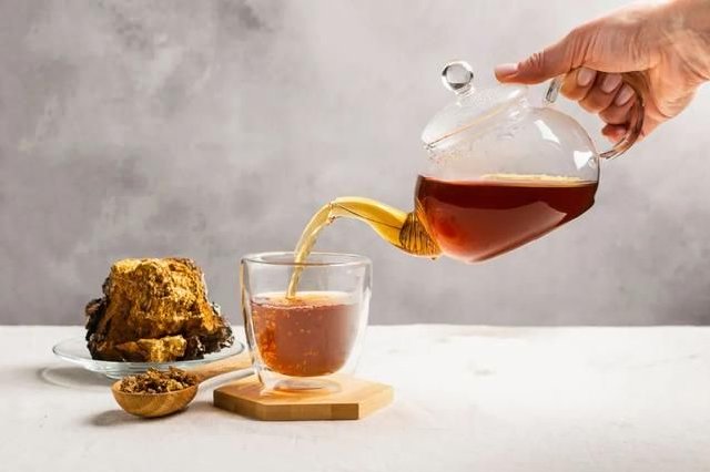 张忠德：三伏天防“虫咬疫病” 可食用健脾消暑药膳