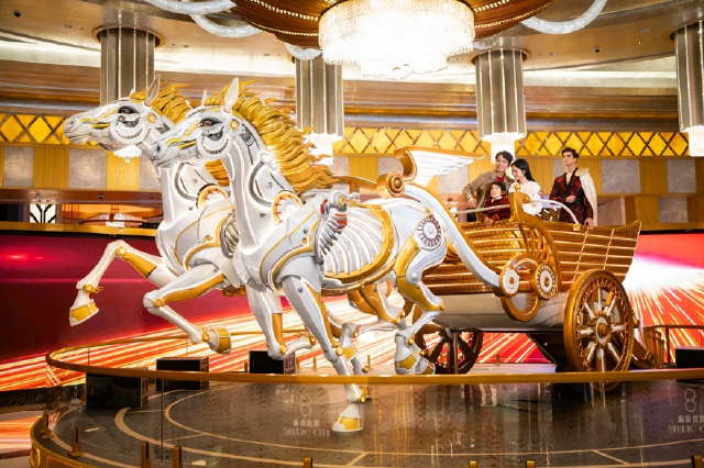 澳门新濠影汇启幕“骏马腾飞”主题行动 奔赴濠运马年焕新之旅