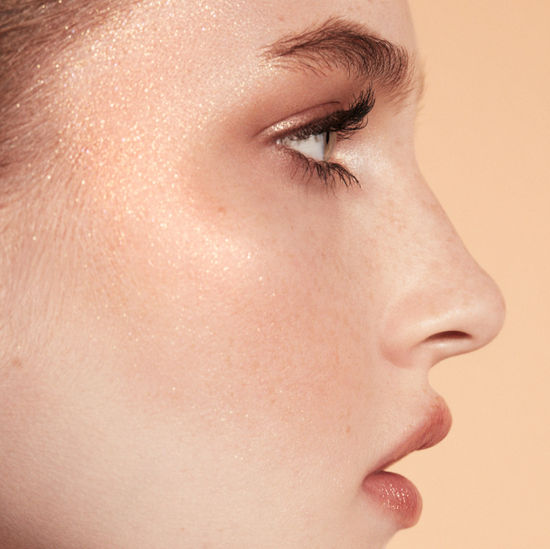 fentybeauty裸金身体高光液推出全新限量色号干邑蜜金