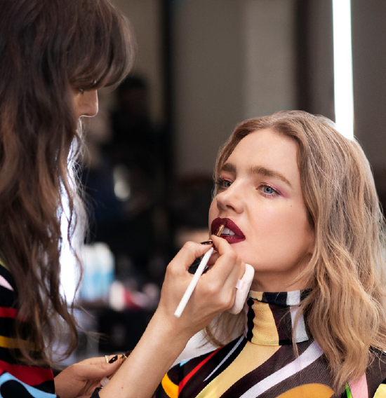 得益于彩妆创意总监violette的创意和对色彩的独到见解,全新法国娇兰