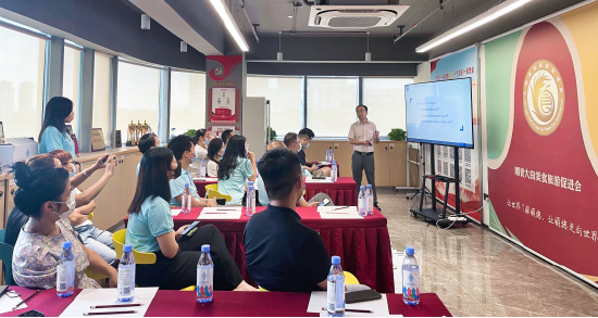 冯湃律师介绍劳动合同可能存在的风险因素