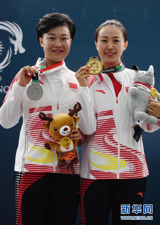 中国女选手夺金又摘银 日本泳军金牌首超中国队
