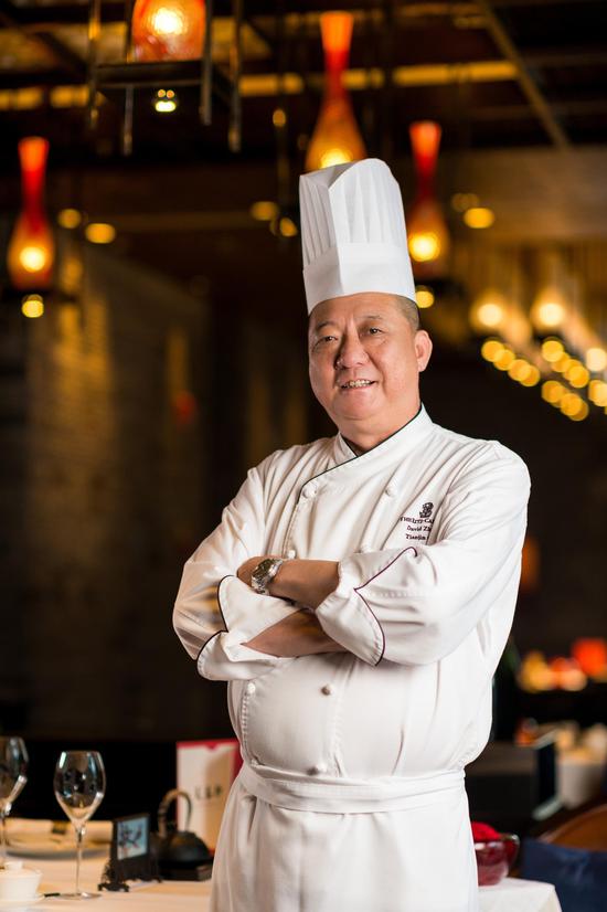 顺德美的万豪酒店邀请了来自天津丽思卡尔顿酒店的津菜主厨张伟津师傅