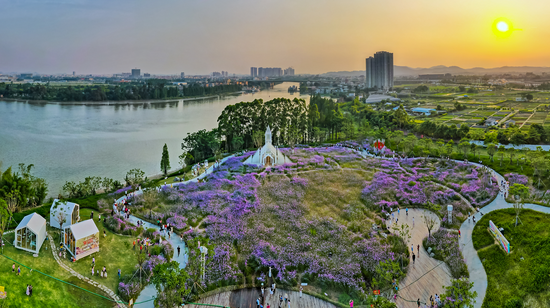 贤鲁岛爱情公园 摄/黄国恩
