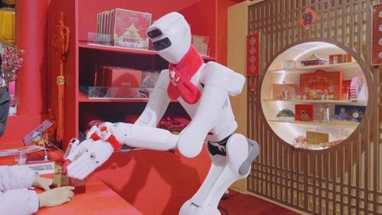 图注：星尘智能S1自主售卖故宫文创，同类AI零售方案已在全国六个城市规模化落地