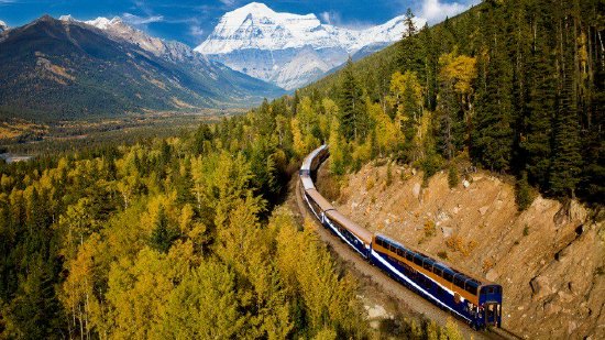 落基山登山者号（图片来源：艾伯塔省旅游局）