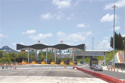 深圳南光龙大高速新建收费站罗田塘头水朗站今启用