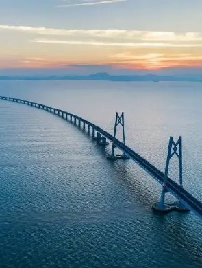 伶仃洋上巨龙舞 湾区同心七载荣