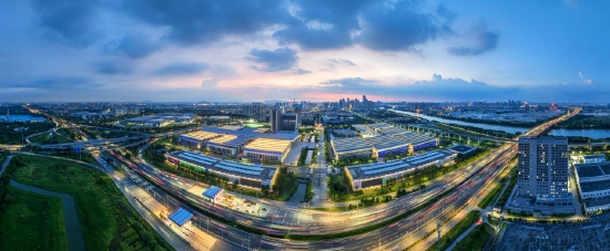 佛山潭洲国际会展中心夜景