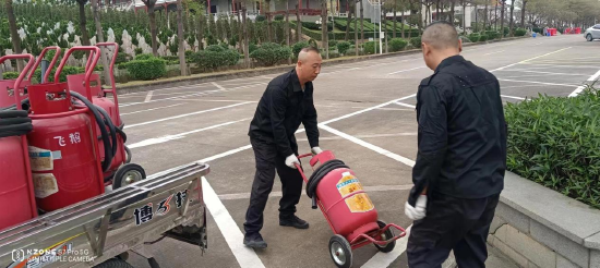 飞鹅墓园提前检查更换准备充足的消防设备设施