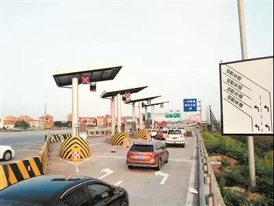 全国车流量较大的收费站之一,广明高速罗格收费站原出口车道共计9条