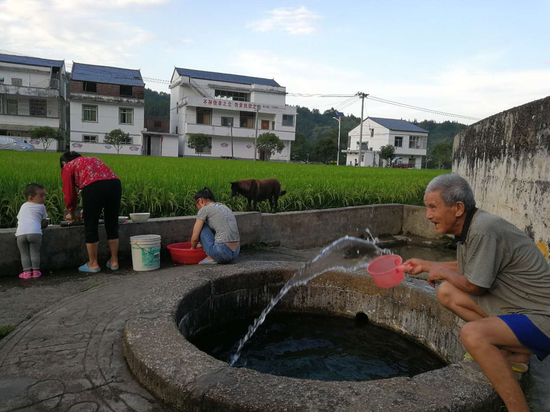 五斗江乡村民终于喝上了干净安全的水