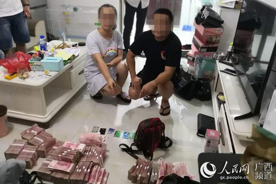 广西北海警方破获特大传销案 现场扣押涉案现金130万(二)
