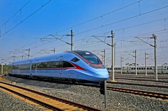 来了!广西喜提首趟cr300af型高颜值复兴号动车