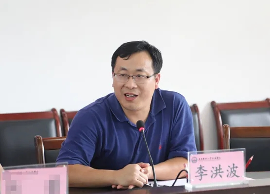 重庆医科大学附属儿童医院小儿心胸外科主任医师李洪波交流发言