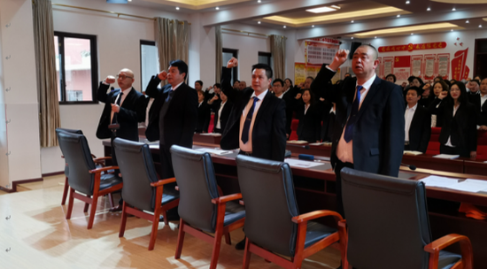 扎佐二小举行提升师德涵养不忘教育初心立志大会