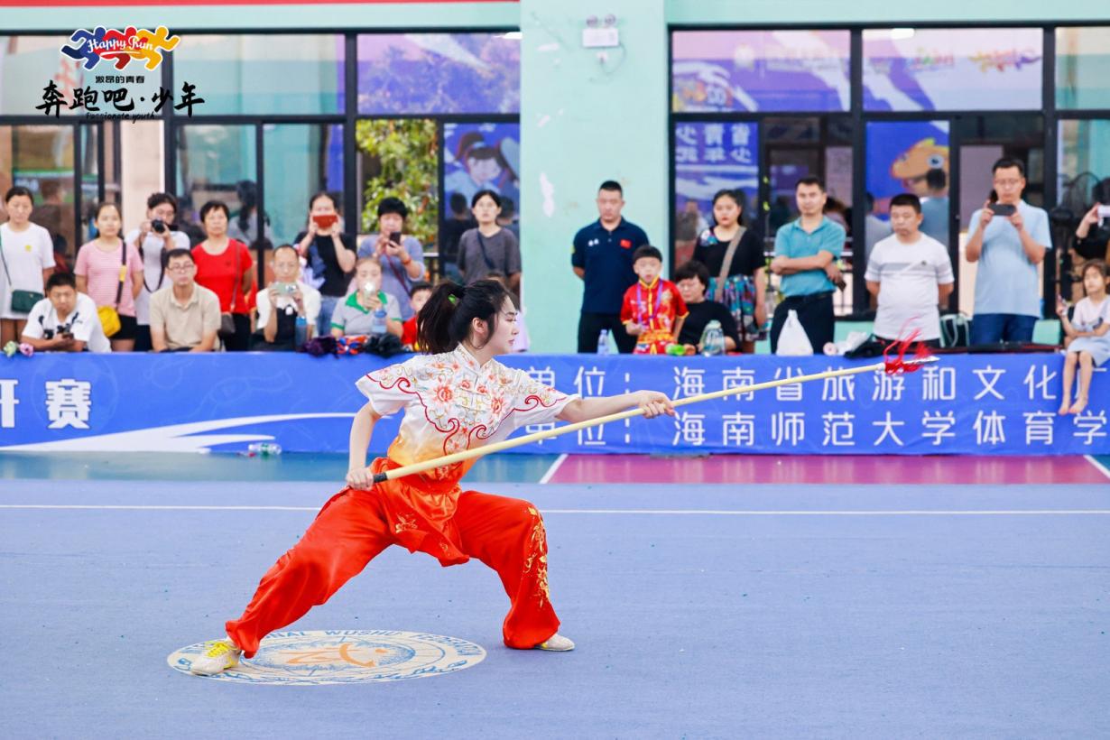 第一届全国学生（青年）运动会（校园组）中学武术套路比赛中学女子自选枪术冠军得主孙鲁豫