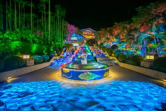 三亚凤凰岭海誓山盟景区荣获2022年三亚市十大夜间经济地标荣誉称号