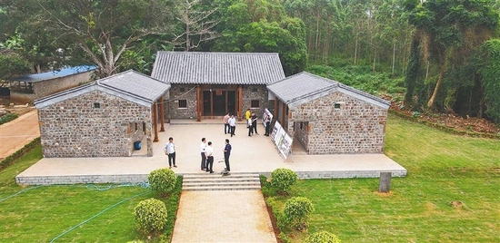 本报记者 陈元才 摄韩卫平是开国上将韩先楚的小儿子.