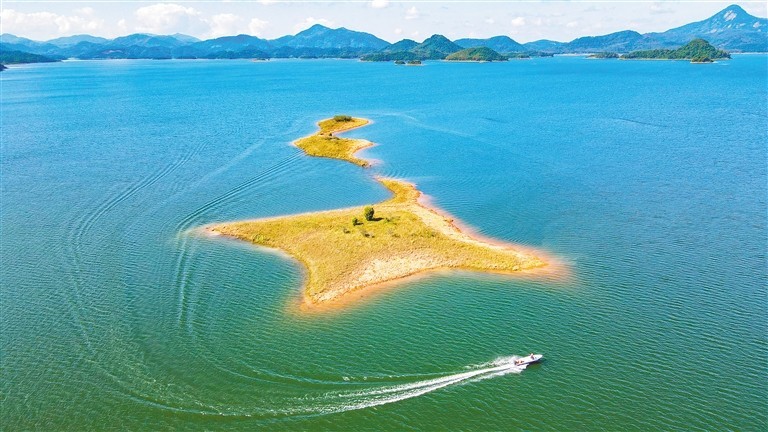 儋州松涛水库南丰库区.本报记者 陈元才 摄