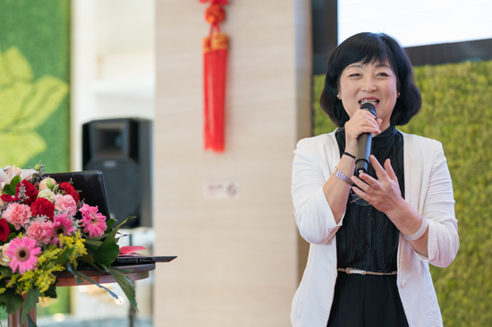 慈铭博鳌国际医院郭晓玲院长为现场来宾介绍辅助生殖医学中心概况