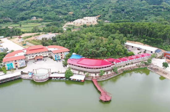 这个六一带着孩子到海南五椰乡村去撒欢