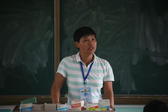 白沙县全国优秀教师吴瑞玲:让知识与思想,自由飞翔_新浪海南_新浪网
