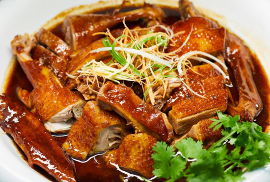 酱油鸭(封烁摄)