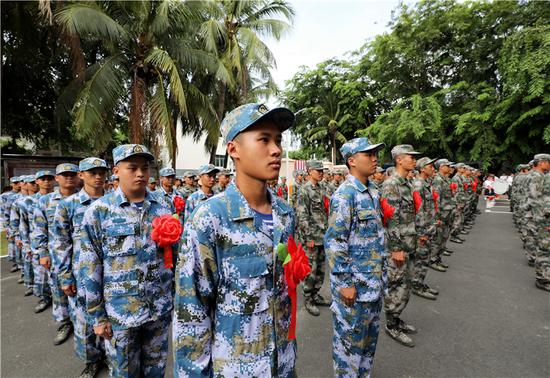 据悉,132名入伍新兵将陆续启程奔赴上海,山东,广东,广西等地,进入陆军