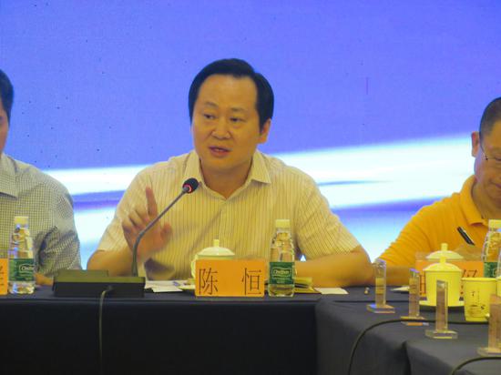 省酒餐协执行会长陈恒主持会议