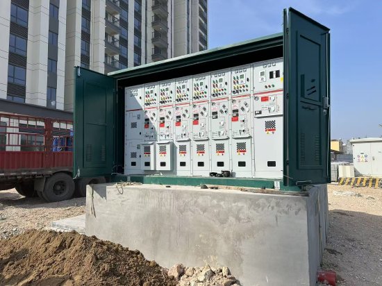 海南省陵水黎族自治县陵文安居房六期新建小区地面供配电设施正式竣工。刘淳松 摄