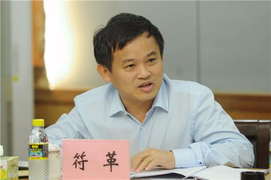 龙华区委书记符革