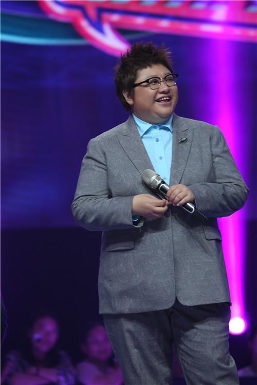 韩红回应表情包深感悲哀年轻人的价值观扭曲