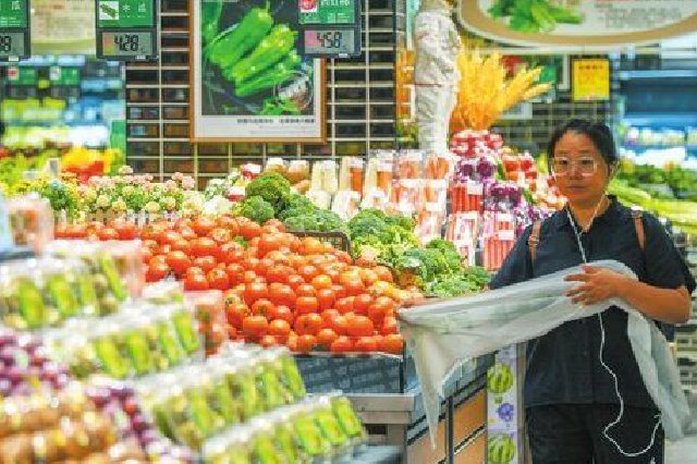 海口农贸市场大型商超全面复工 果蔬肉禽类量足价稳