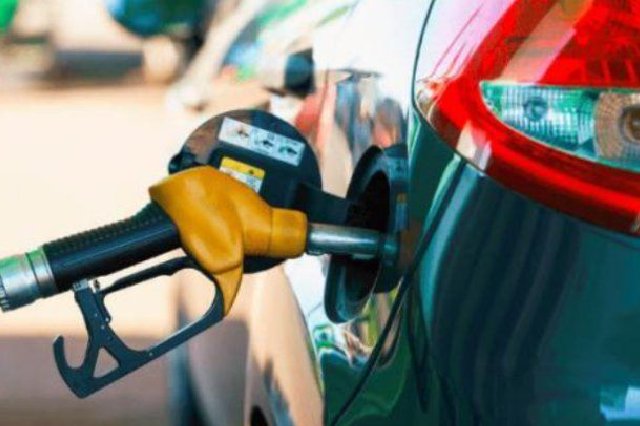 海南油价24日24时起上调 95#汽油每升涨0.15元