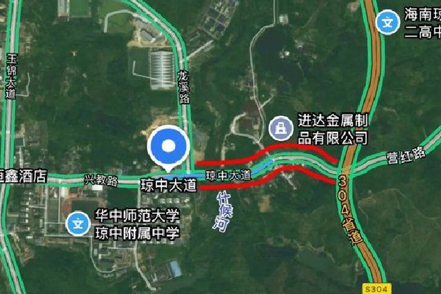 琼中大道因线路施工实施临时交通管制