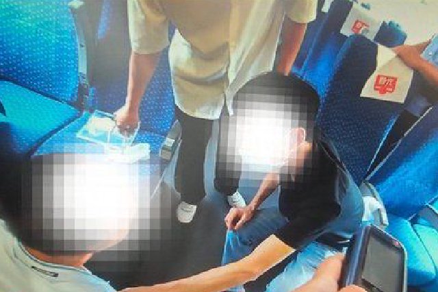 海南环岛高铁临时加停，为生命开辟绿色通道