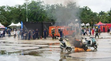 陵水举行“119”消防宣传月启动仪式