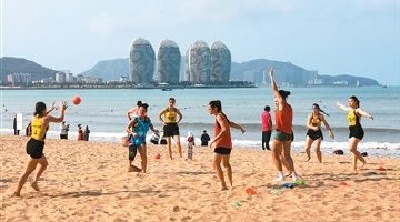 椰风海韵间感受沙滩运动魅力