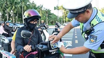 海口开展非机动车通行秩序专项整治