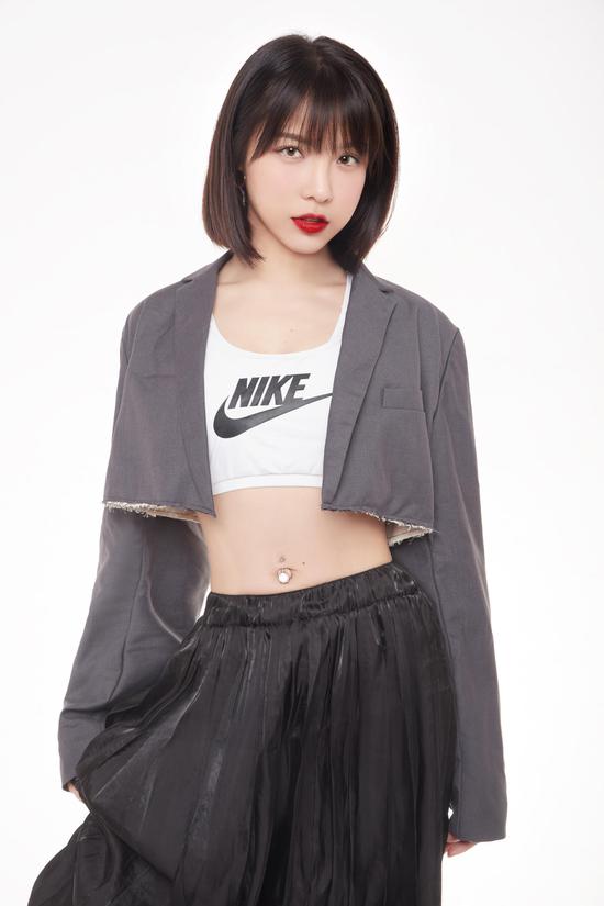 新闻频道 海南资讯 > 正文  赵艺涵,5岁 擅长:钢琴 获奖经历:2016年