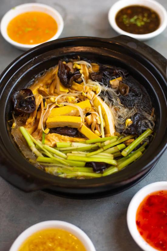 海南斋菜煲