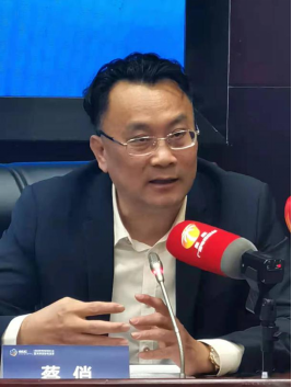 海口市商务局局长蔡俏