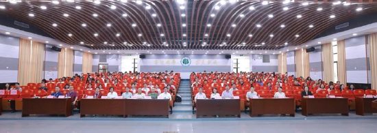 海南师范大学首届阅读文化节启动仪式合影