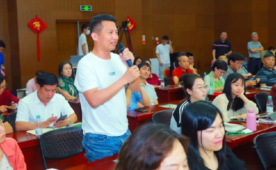 "东坡讲坛"第十场讲座:听阮忠教授讲述东坡从三居困境