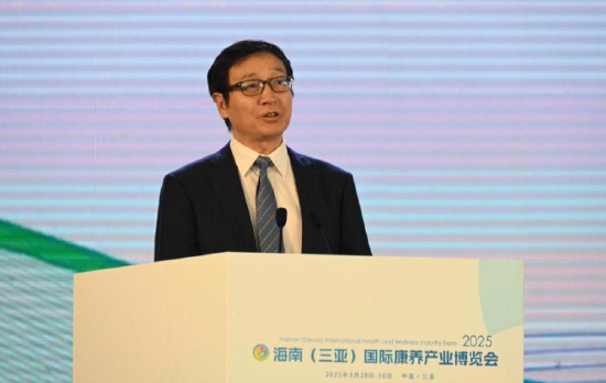 国家中医药管理局原副局长,中华慈善总会党委书记、副会长孙达
