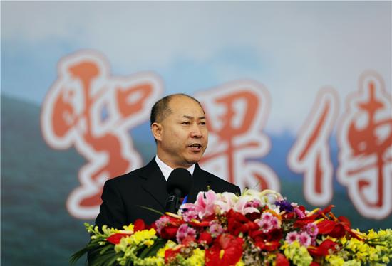 陵水县委副书记,政法委书记张纳军新闻发布会现场致辞