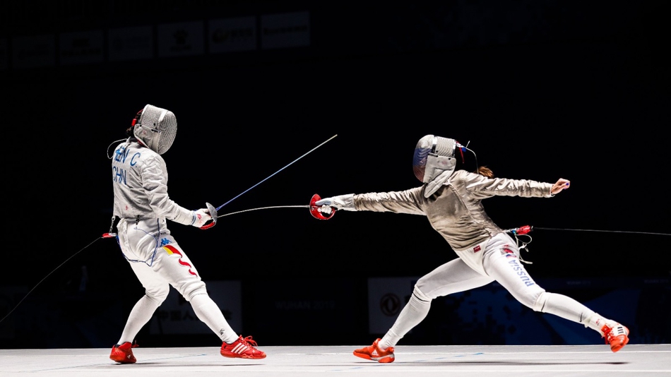 俄罗斯队夺得军运会女子佩剑团体决赛冠军