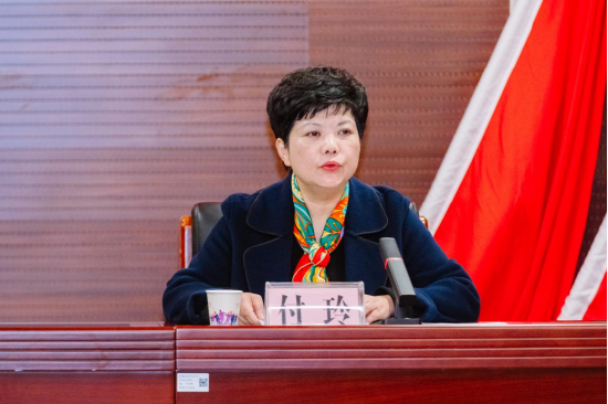 (湖北省体育局群众体育处处长 付玲)